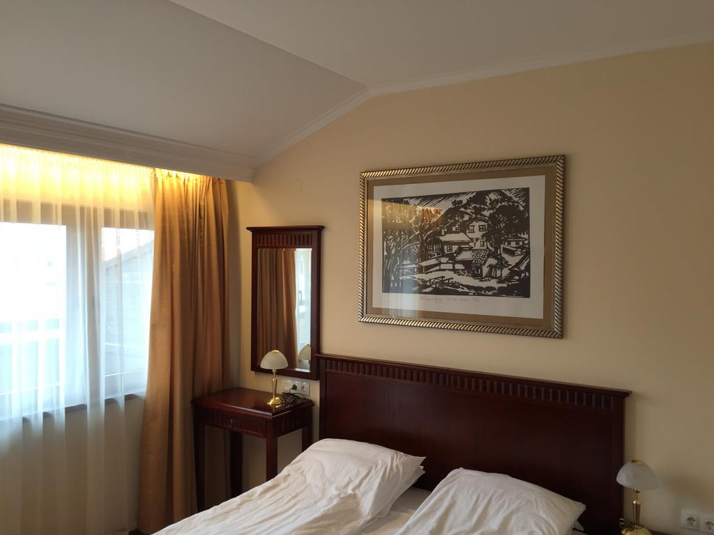Downtown Alexander Services Apartments Bansko Esterno foto